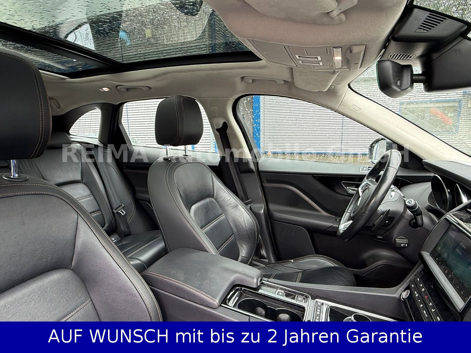 Fahrzeugabbildung Jaguar F-PACE 2,0T Prestige AWD, Pano, Leder, Meridian