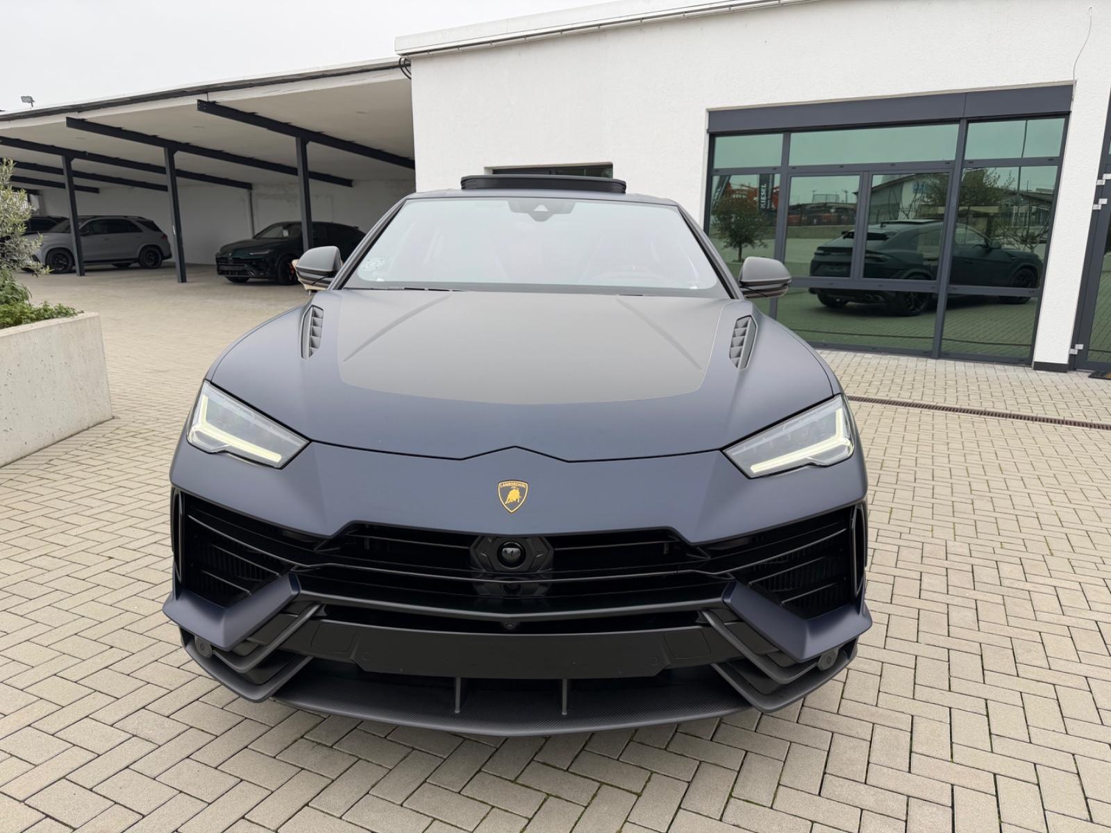 Lamborghini Urus Performante