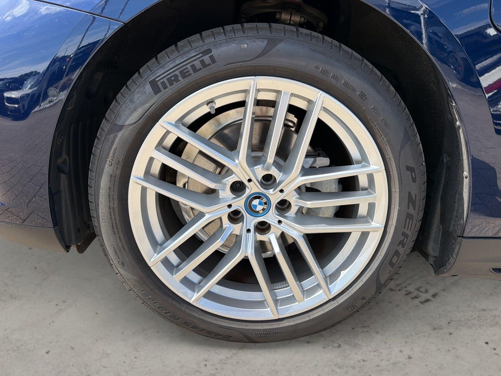 BMW 530e 360° STANDHZ HEAD-UP SITZBELÜFT PANO RFK BT