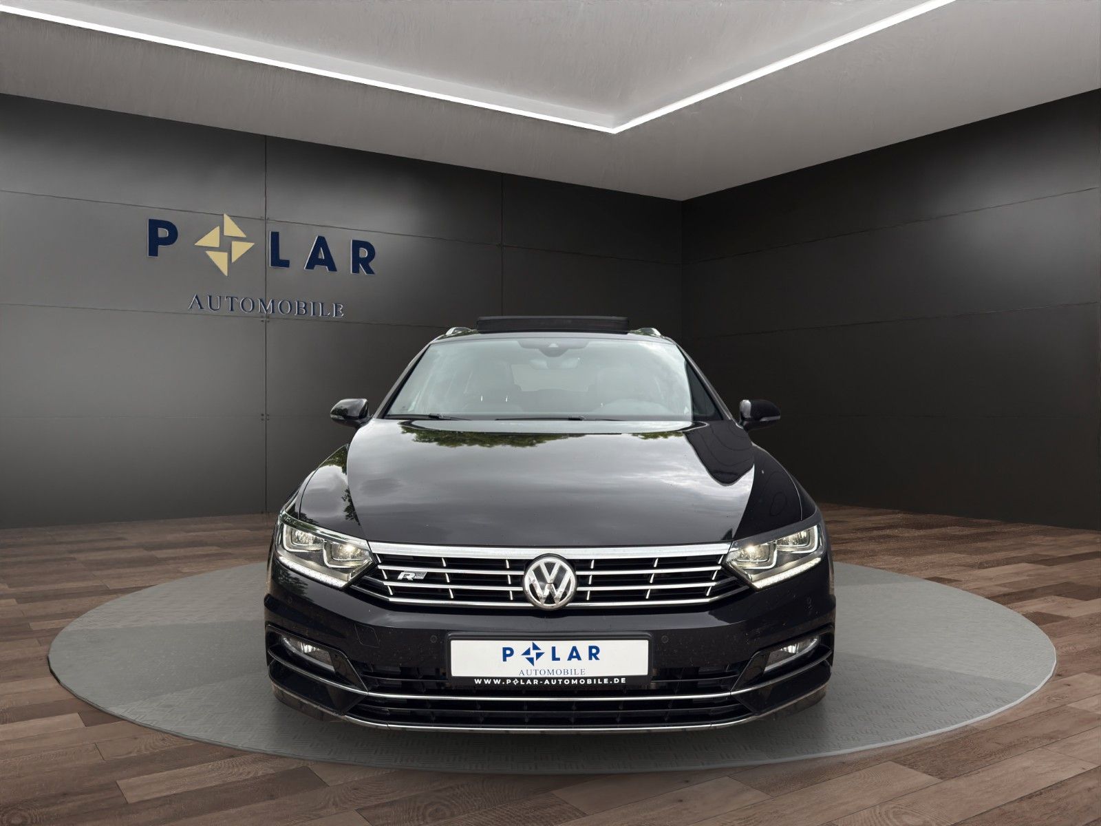 Fahrzeugabbildung Volkswagen Passat Variant *R-Line*Pano*DYNAUDIO*Virt.Cock*