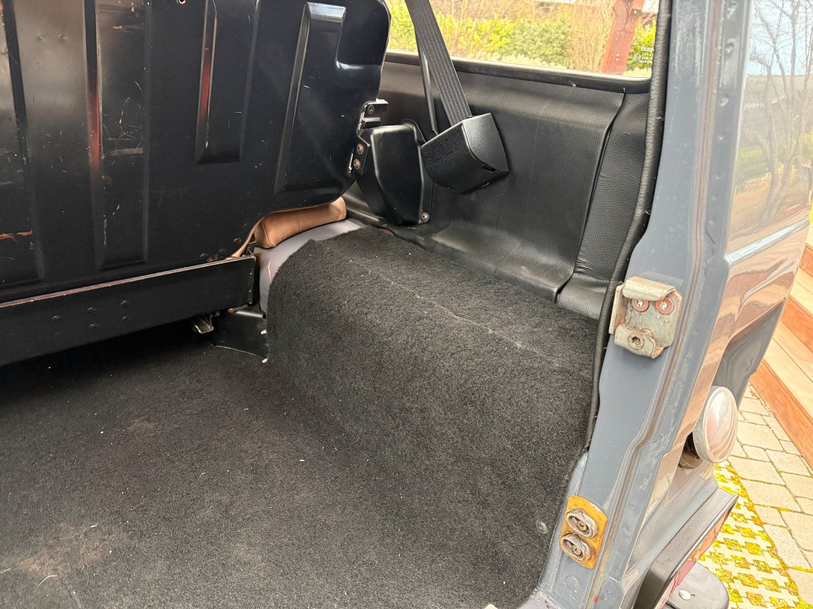 Fahrzeugabbildung Mercedes-Benz 280 GE