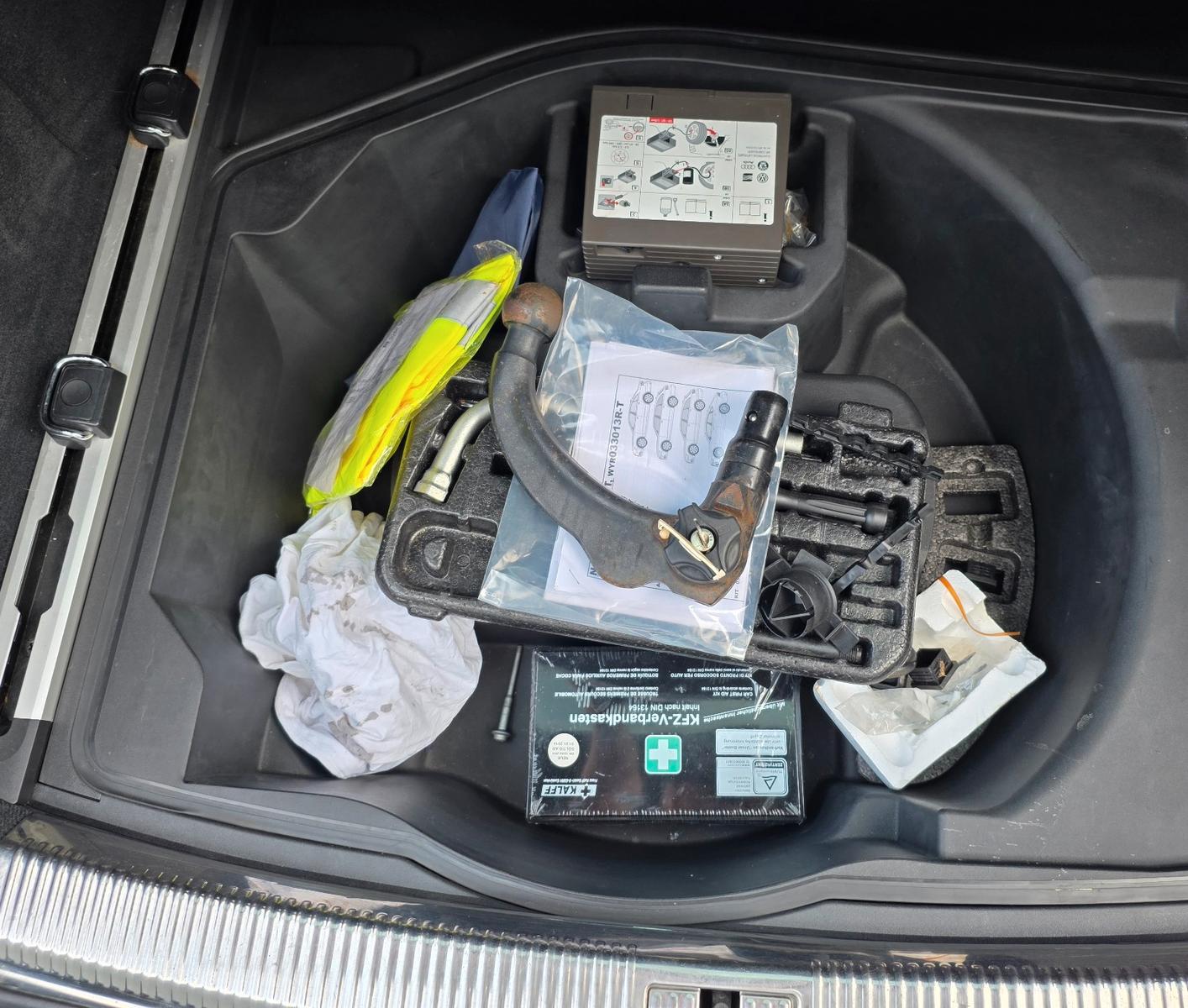 AUDI A6 AVANT 3.0 V6 BITDI QUATTRO 313ch - BOSE - ALCANTARA/CUIR - ATTELAGE - GPS - SUSPENSION ADAPTATIVE