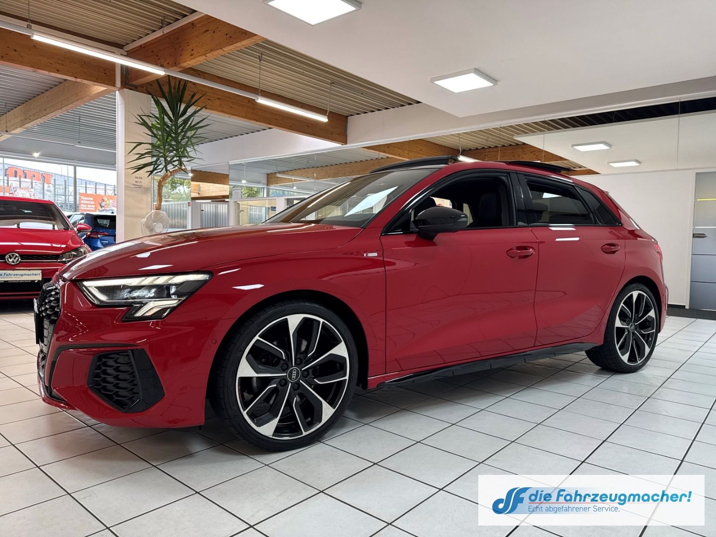 Fahrzeugabbildung Audi A3 Sportback 40 TFSI quattro S line El. Panodach