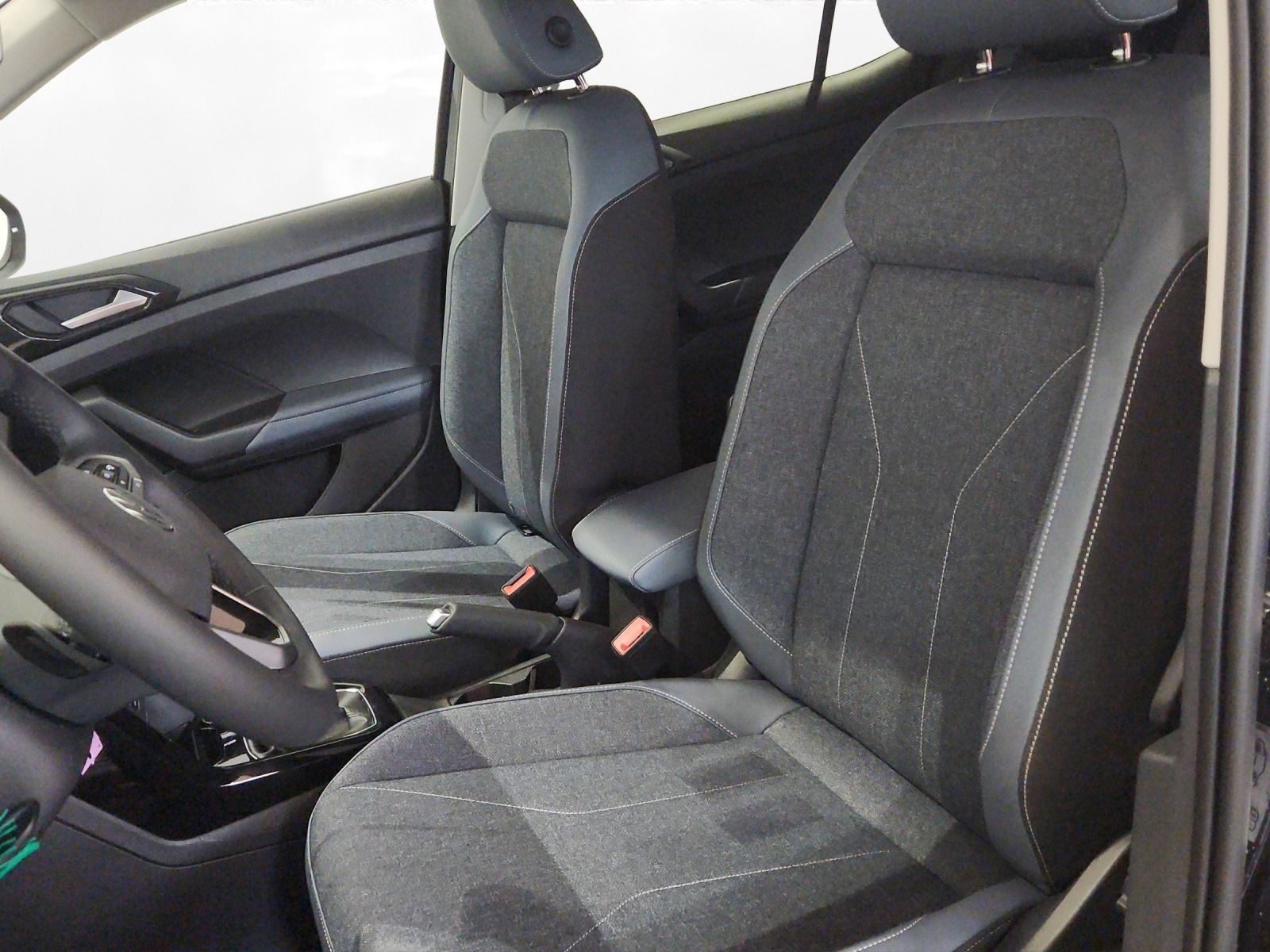 Volkswagen T-Cross - Bild 8