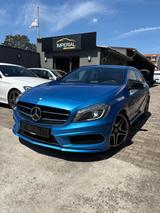 Mercedes-Benz A 180 Automatik AMG/NIGHT/TEMPOMAT/SZH/ALCANTARA - blaue Mercedes-Benz A 180