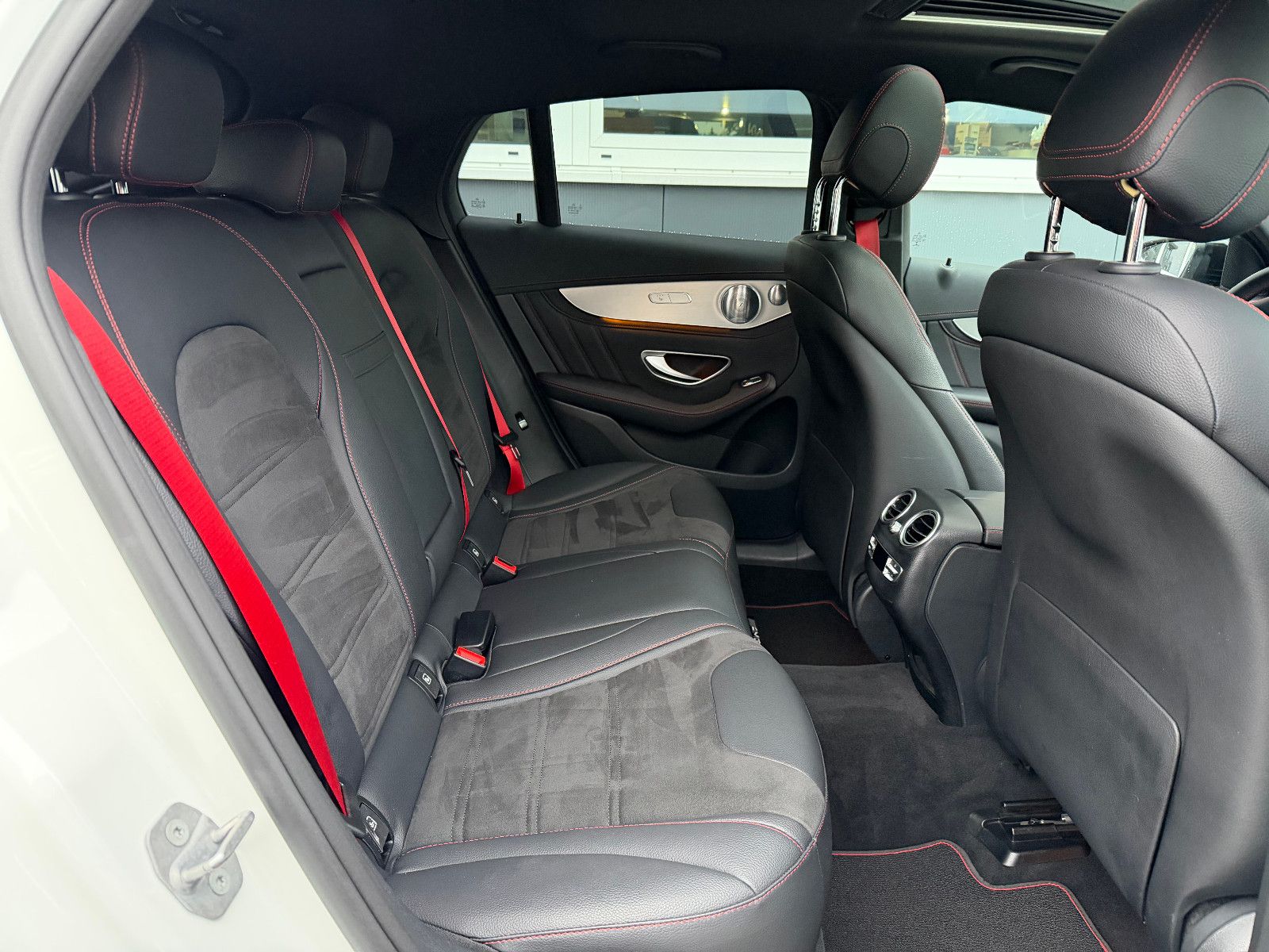 Fahrzeugabbildung Mercedes-Benz GLC43 AMG Coupe 4Matic