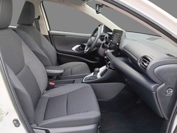 Toyota Yaris - 8