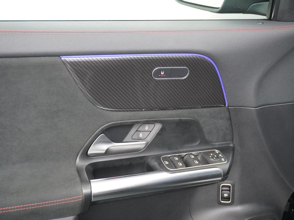 Mercedes-Benz GLA 200 AMG Business Solution | AHK Wegklapbaar