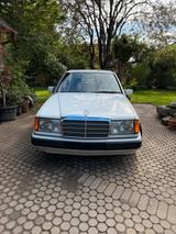 Mercedes-Benz Mercedes Benz w124 250D - Mercedes-Benz 250: W124 250d