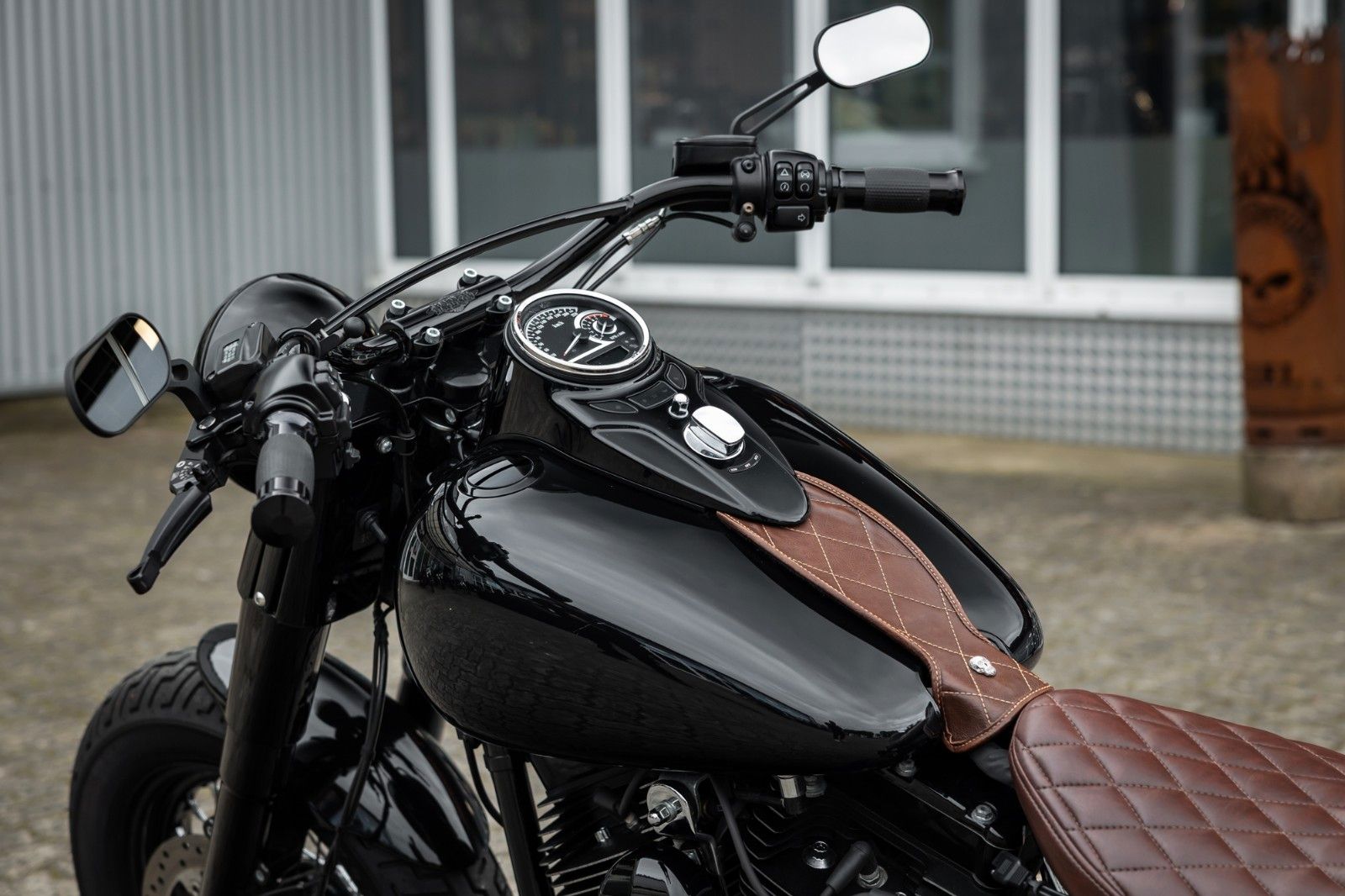 Fahrzeugabbildung Harley-Davidson FLSS SOFTAIL SLIM S 110 cui - Kesstech-Heckumbau