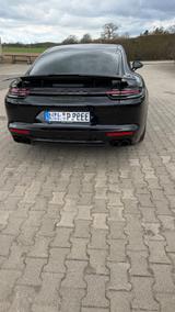 Porsche Panamera Turbo S E-Hybrid Turbo S - Porsche Panamera Turbo mit Hybrid-Antrieb (Benzin/Elektro)