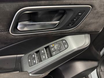 Nissan Qashqai N-Design Leder*Pano*HeadUp*20Zoll