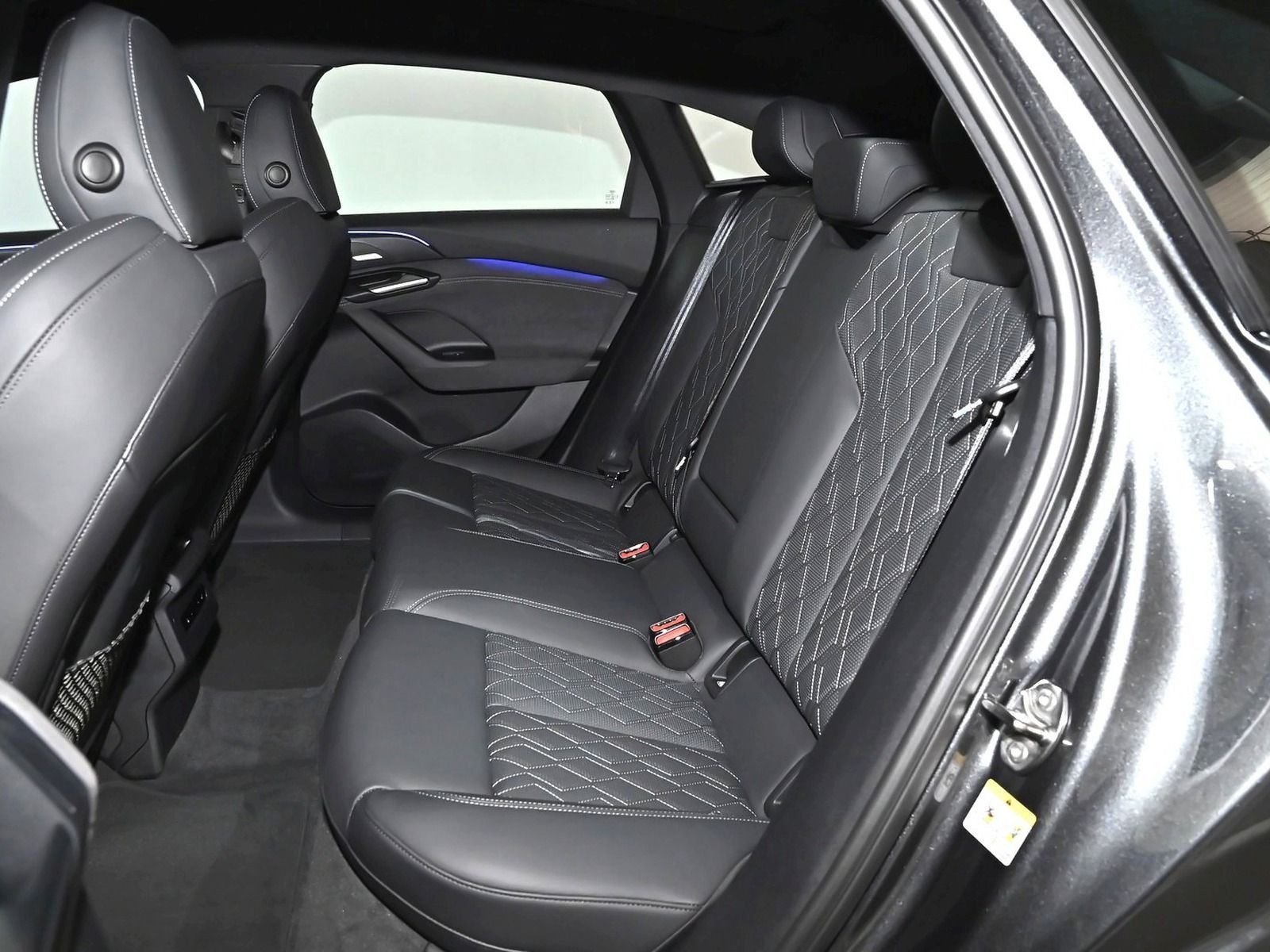 Audi S6 e-tron - Bild 19