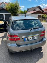 Mercedes-Benz B 170 NGT BlueEFFICIENCY - - Mercedes-Benz: Ngt