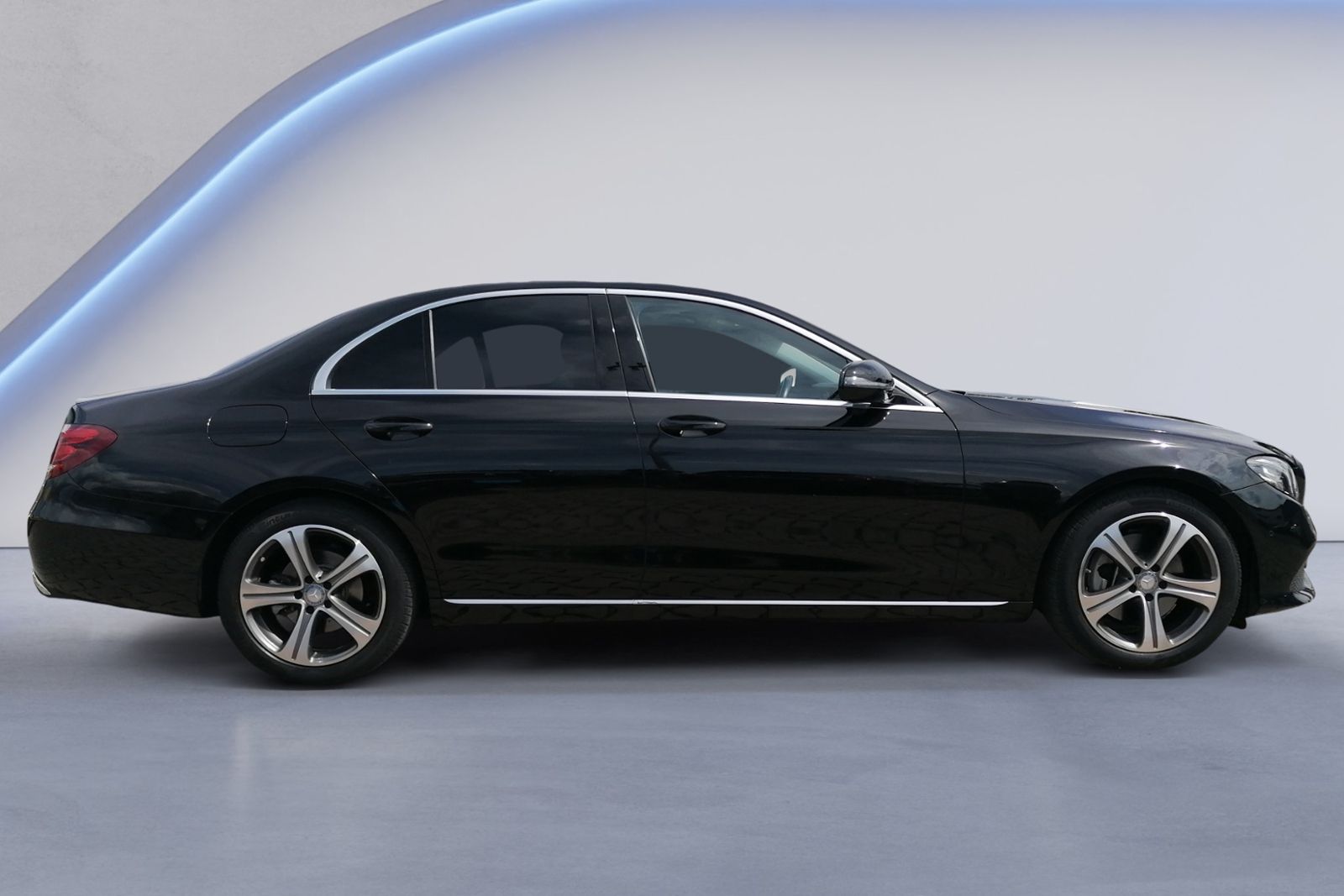 E 200 Avantgarde LEDER+KAMERA+NAVI+LED+