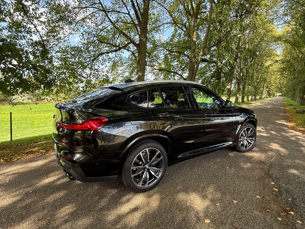 Image of BMW X4 M40