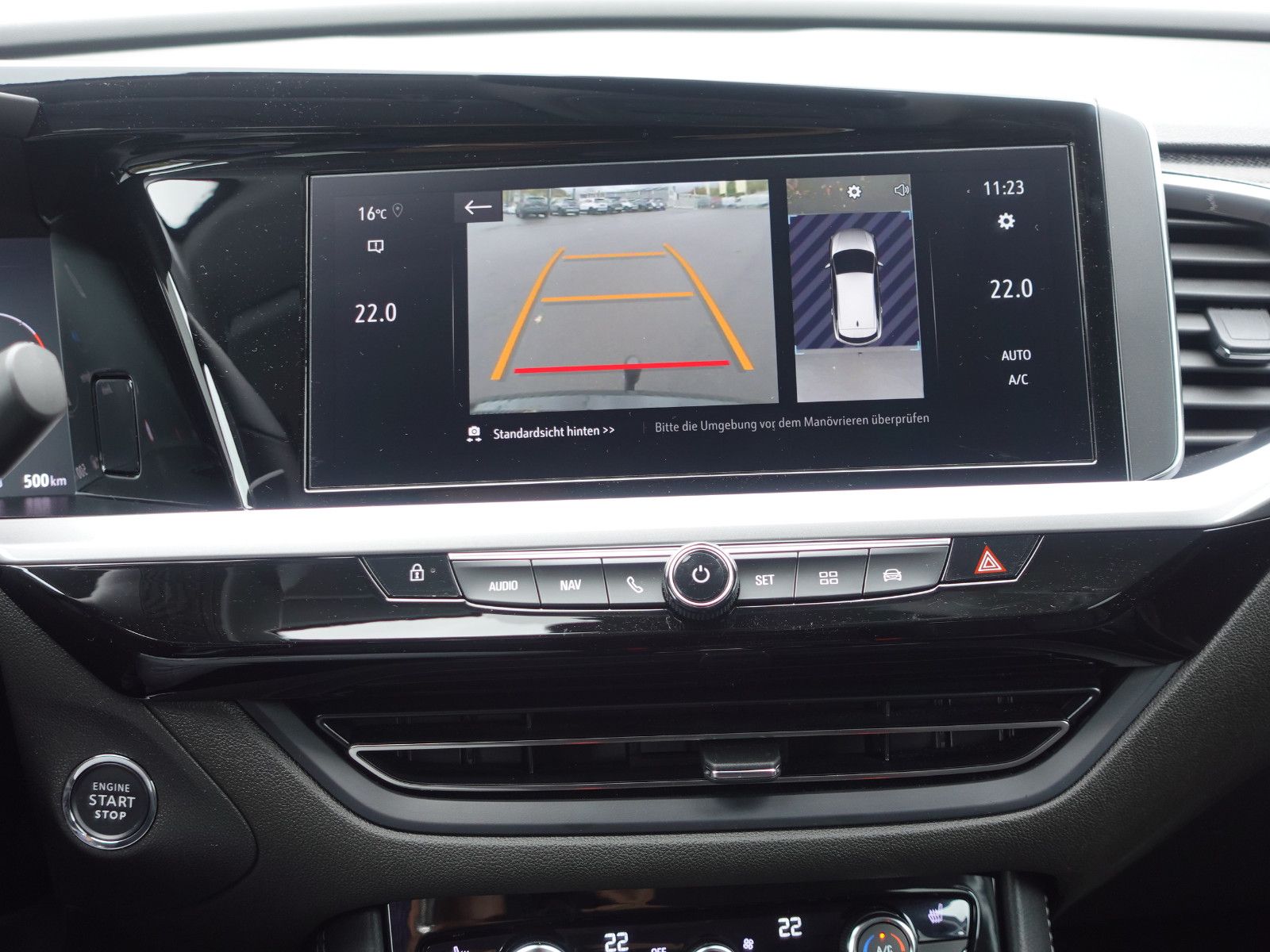 Fahrzeugabbildung Opel Grandland GS 1.2T AUTOMATIK,AHK,Navi,MatrixLED