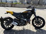 Ducati Scrambler Full Throttle - DUCATI SCRAMBLER FULL THROTTLE