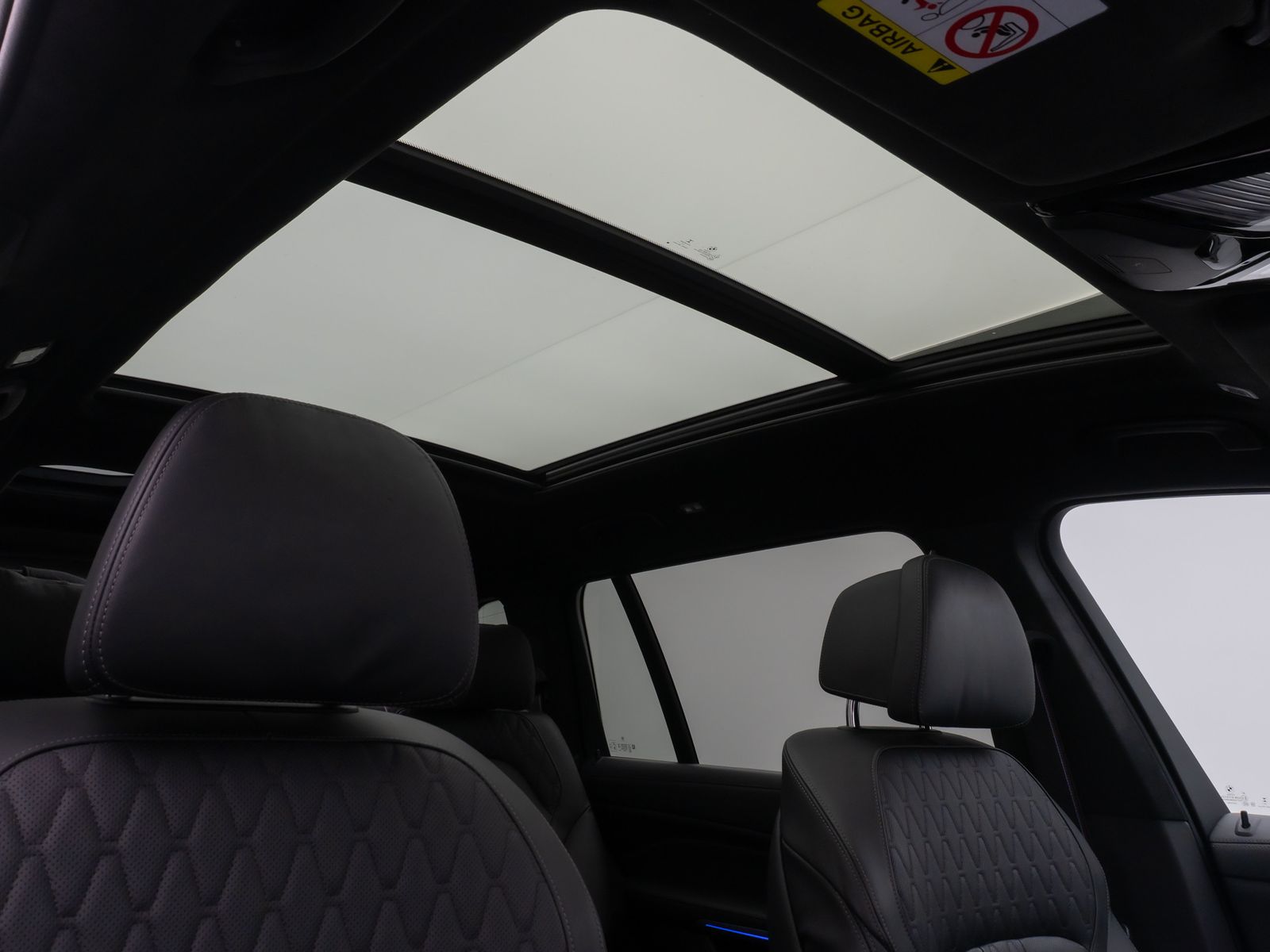 Fahrzeugabbildung BMW X7 M60i xD Panorama 360° HUD DAB H/K SoftCL22"