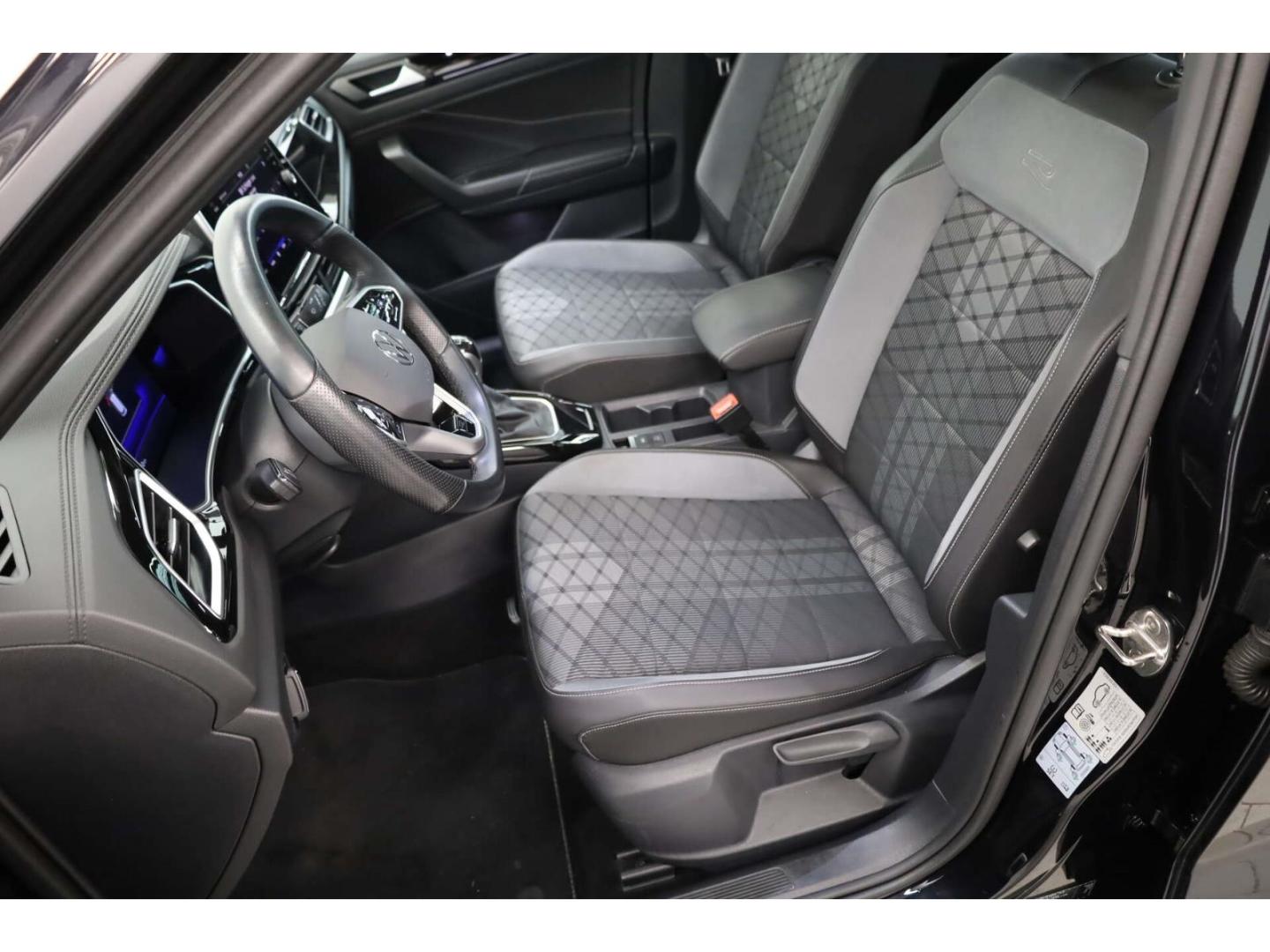 Volkswagen T-Roc 1.0 TSI OPF R-Line 6-Gg. P-Dach/RFK/LED/SH, миниатюра 6