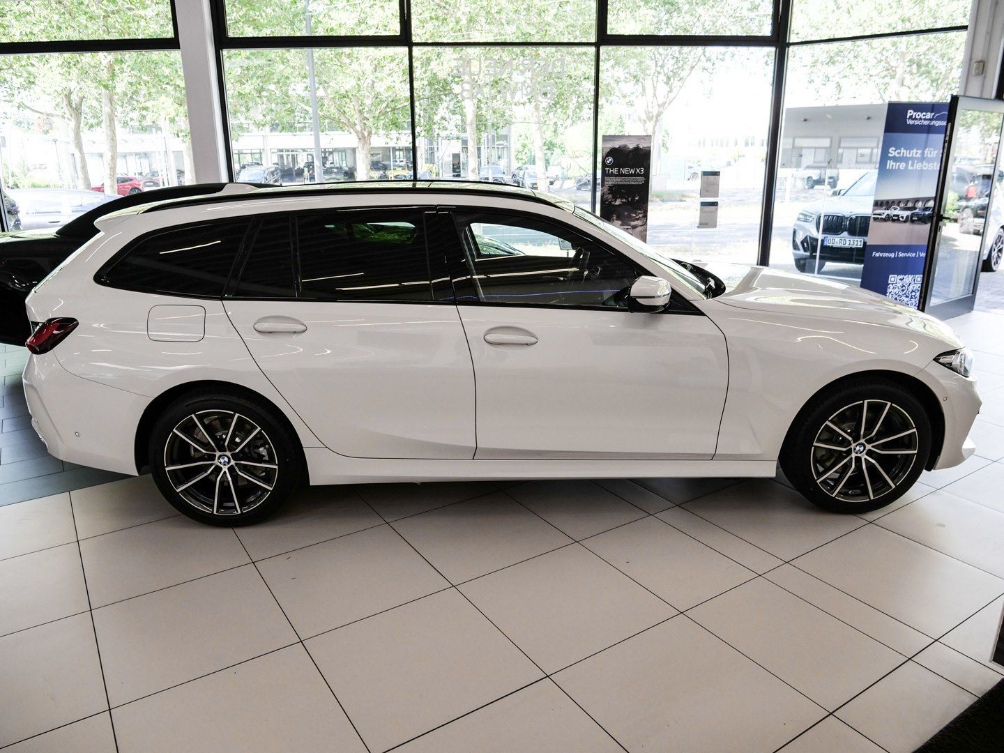 BMW 330 - Bild 4