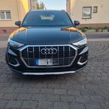 Audi Q3 40 TFSI quattro Werksgarantie 04/29