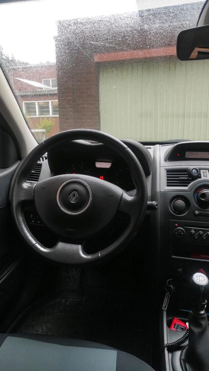 Renault Megane 2008 — photo 9