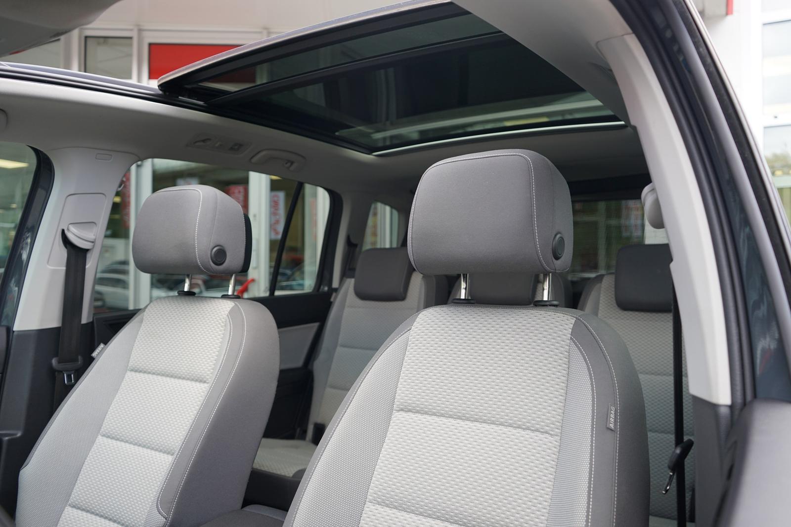 Volkswagen Touran 1.5 TSI LED Navi ACC DAB Totwinkel Kamera, миниатюра 10