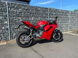 Ducati Panigale V2 (2025) mit hoher Scheibe - Ducati Motorräder in Braunschweig