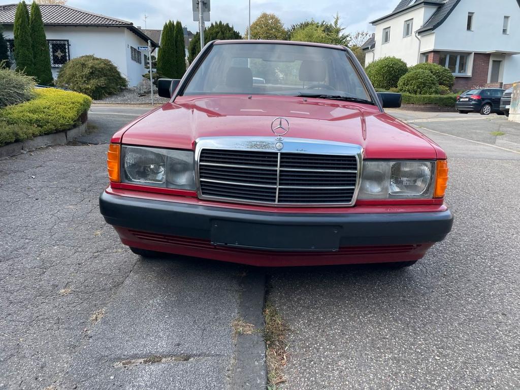 Mercedes-Benz 190