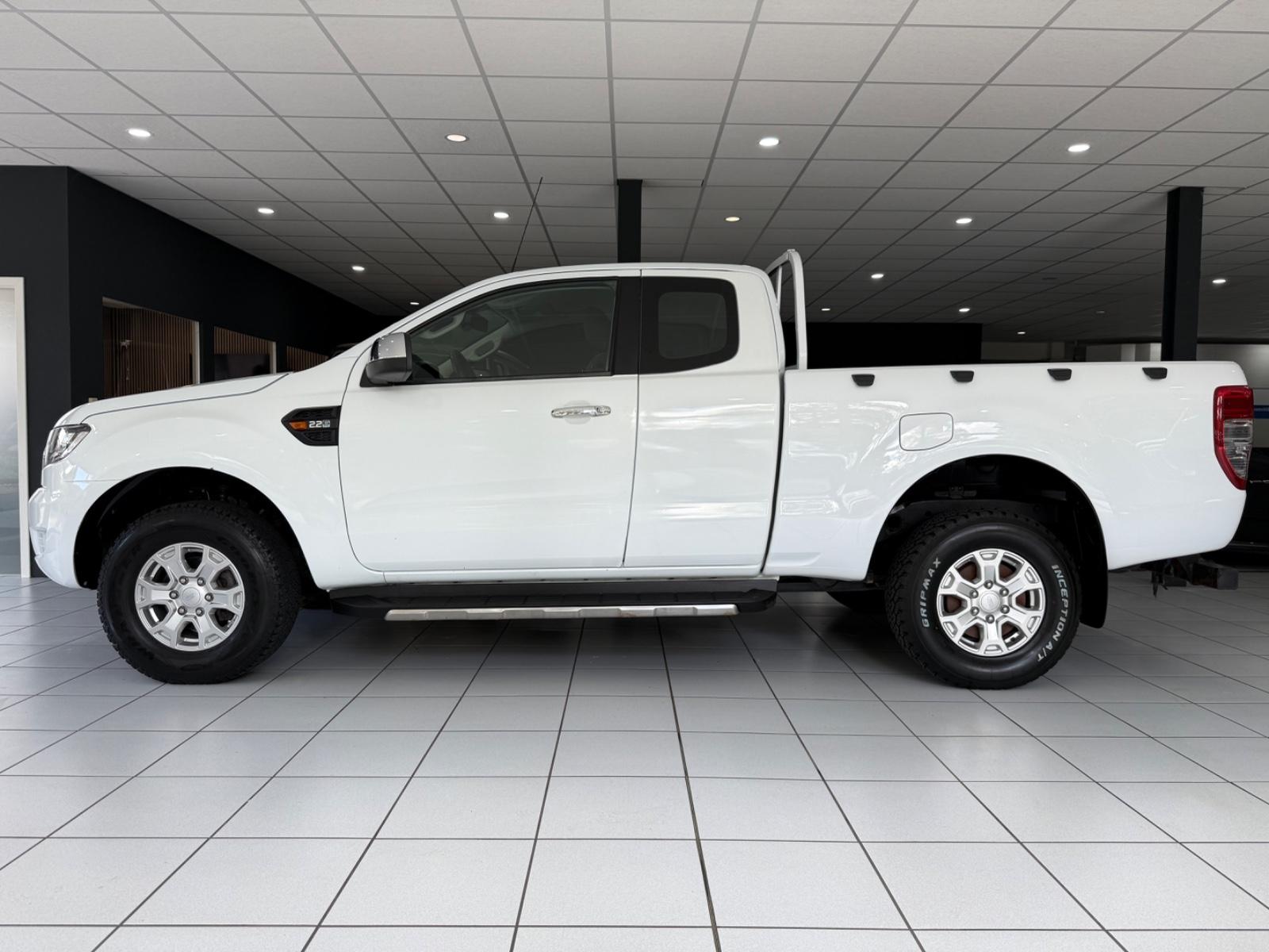 Ford Ranger XLT Extrakabine 4x4*AHK*MFL*TEMP*KLIMA*LM