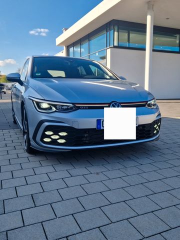 Volkswagen Golf 2.0 TSI  DSG GTI AHK Standheizung Panorama