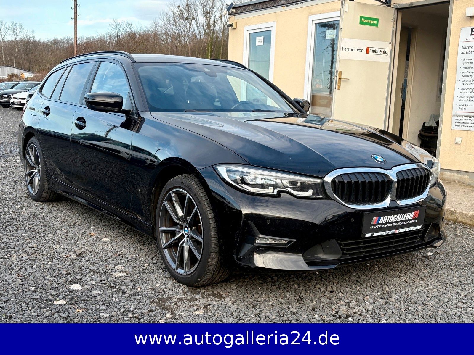 Fahrzeugabbildung BMW 320d Tour Aut Navi LED SPORTSITZE Leder AHK 1.HD