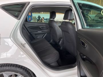 Seat Leon FR *LED*NAVI*SZHZ*TEMPOMAT*SPORTSITZE*TOUCH