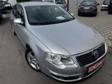 Volkswagen Passat Sportline/Scheckheft/Temp/SHZ/Klima/PDC/A - Volkswagen Passat: Sportline