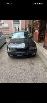 BMW 316 318i Coupe 316i - BMW 316 aus 1998: 316i