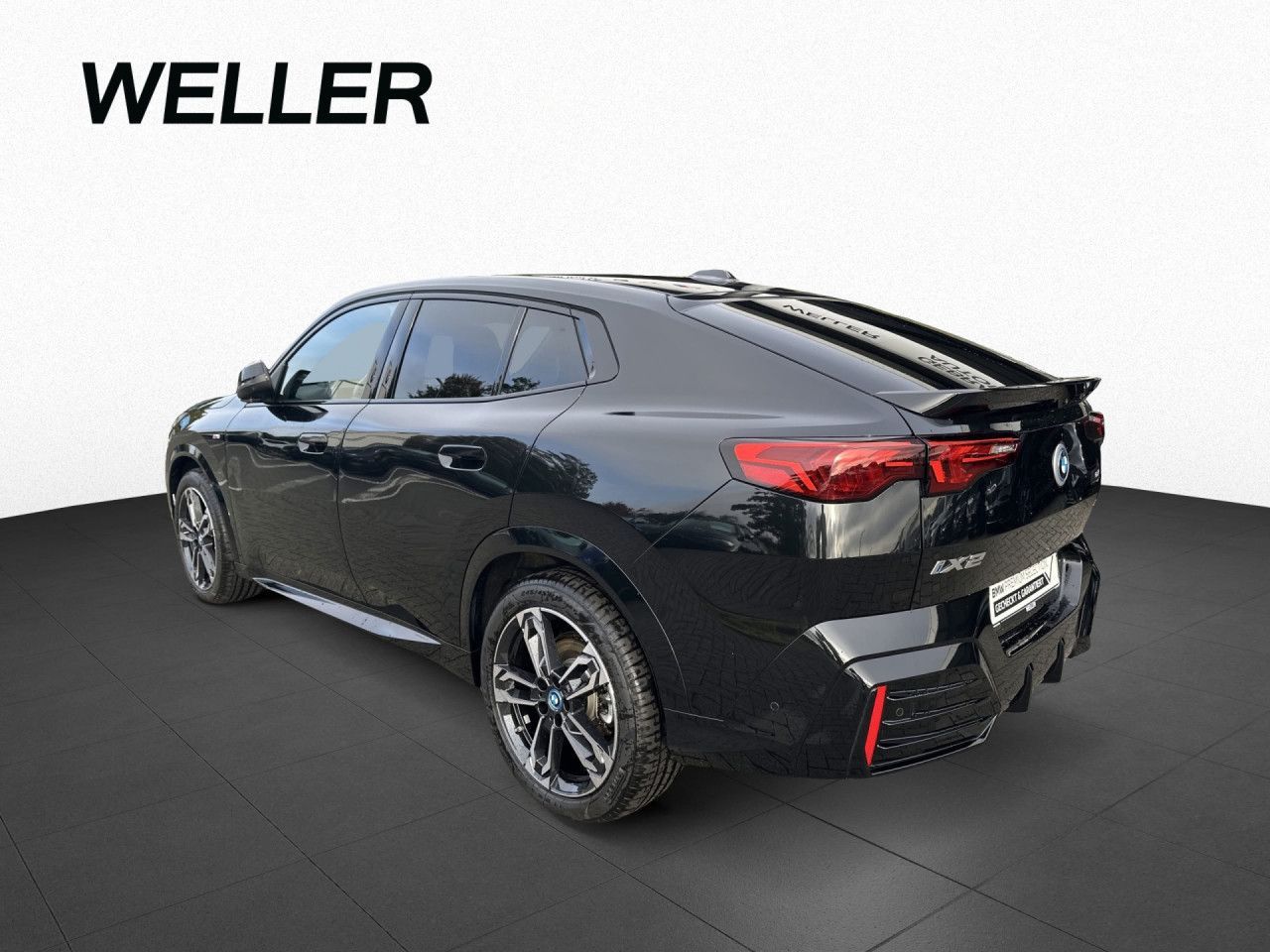 BMW iX2 - Bild 11