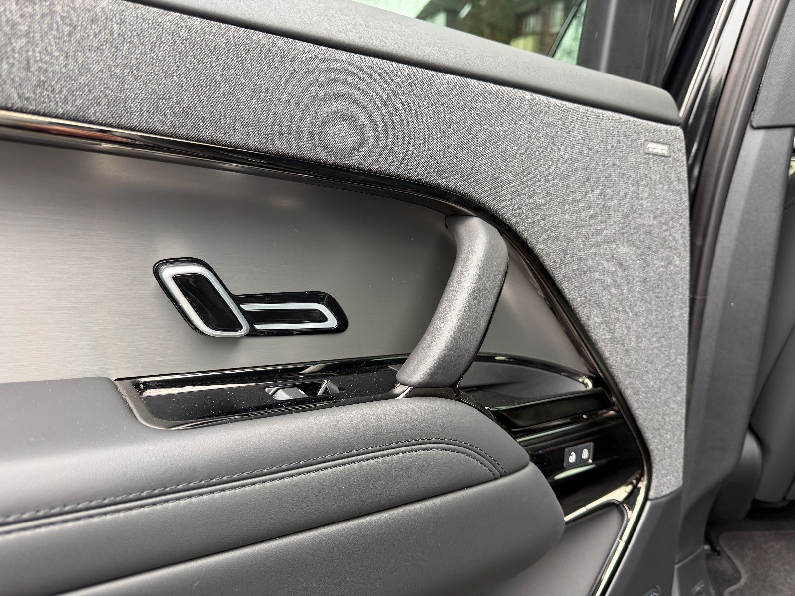 Fahrzeugabbildung Land Rover Range Rover Sport SE*HEADUP*LED*MERIDIAN*MEMORY