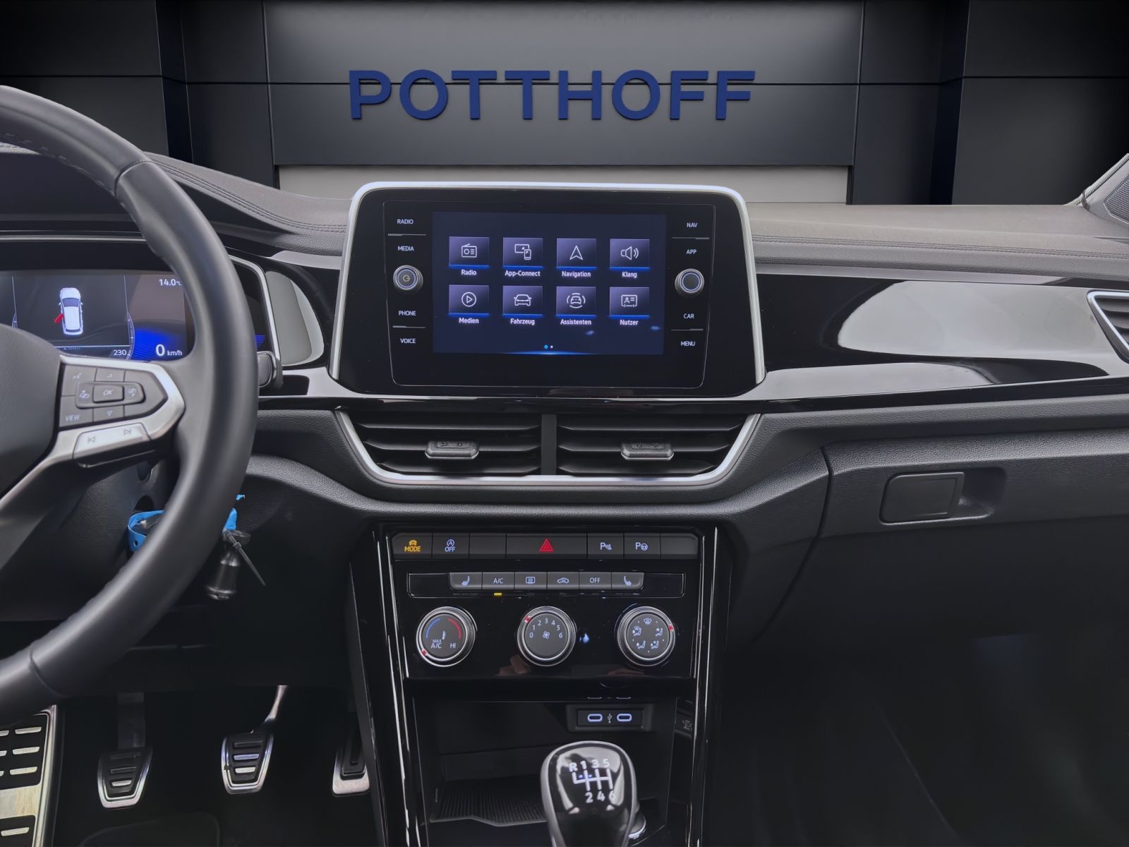 Volkswagen T-Roc - Bild 15