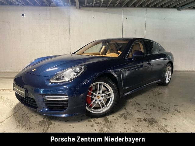 Porsche Panamera Turbo | Abstandsregeltempostat |