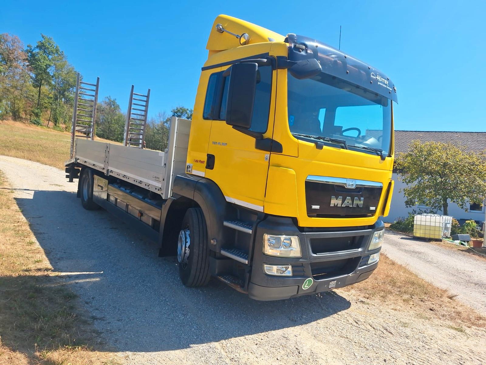 MAN TGS 18.360 4x2 LL Baggertransporter Rampe