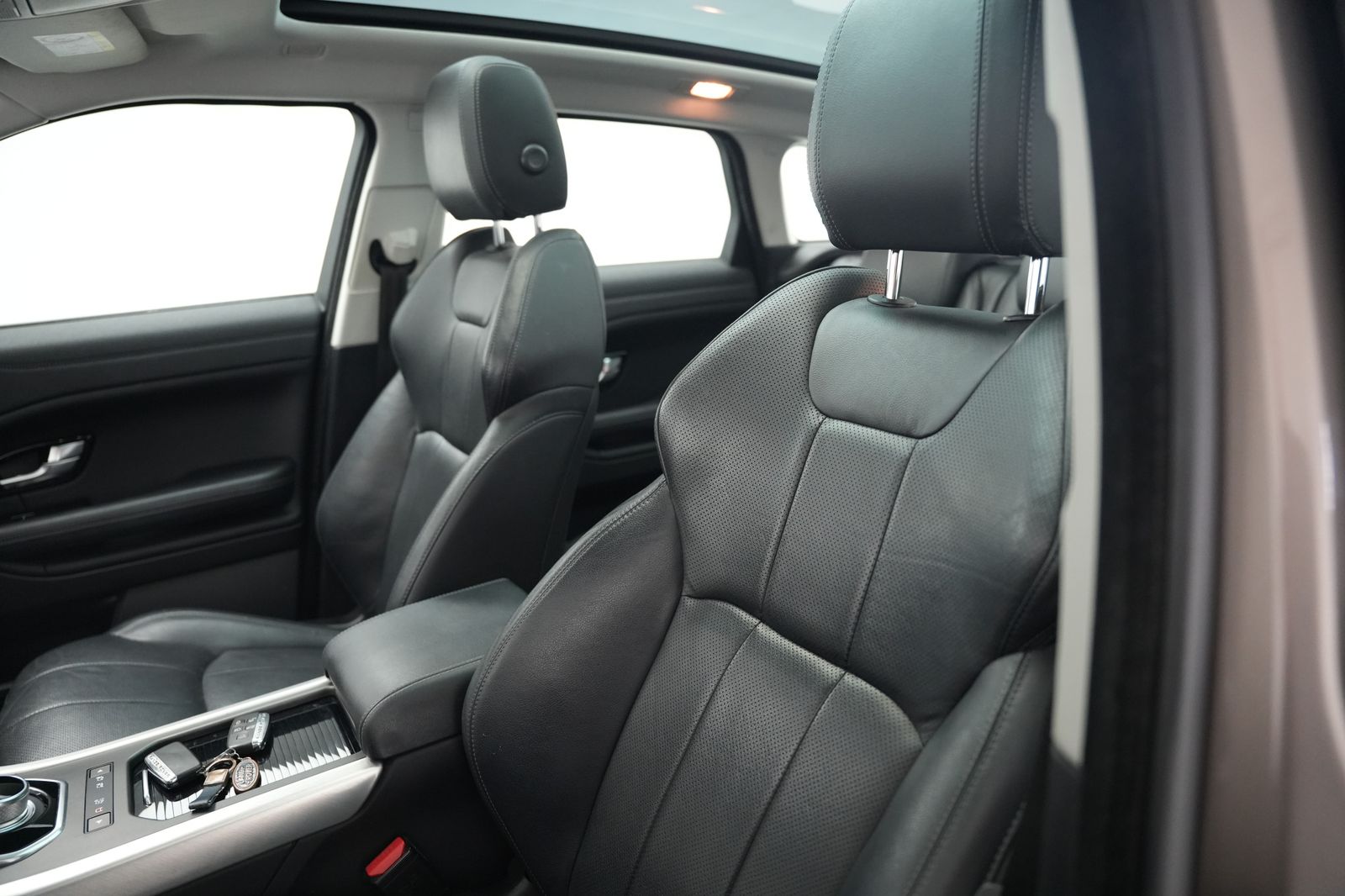 Fahrzeugabbildung Land Rover Range Rover Evoque SE Dynamic *Panorama*Kamera