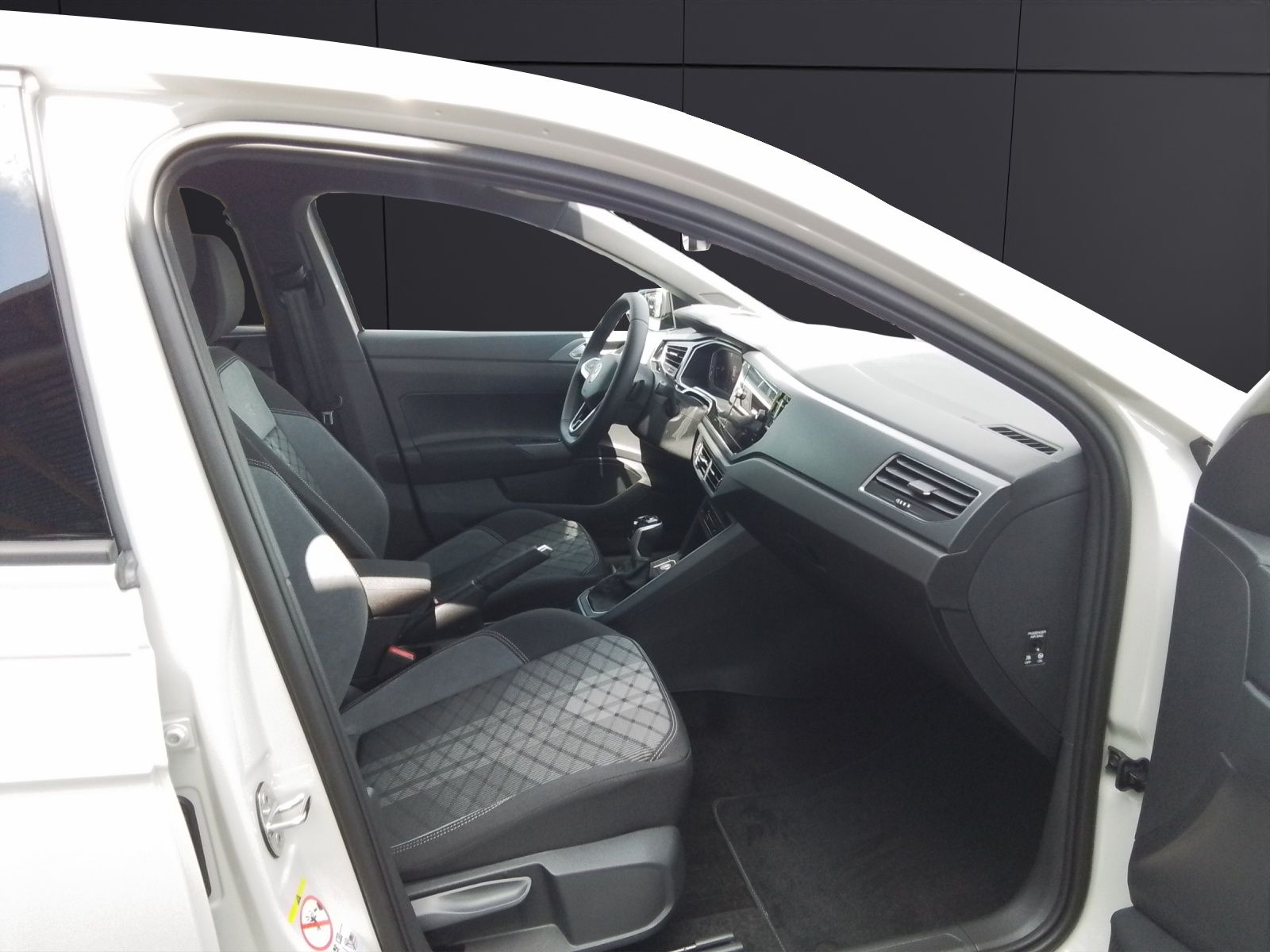 Fahrzeugabbildung Volkswagen Polo R-Line DSG NAVI LED AppConnect