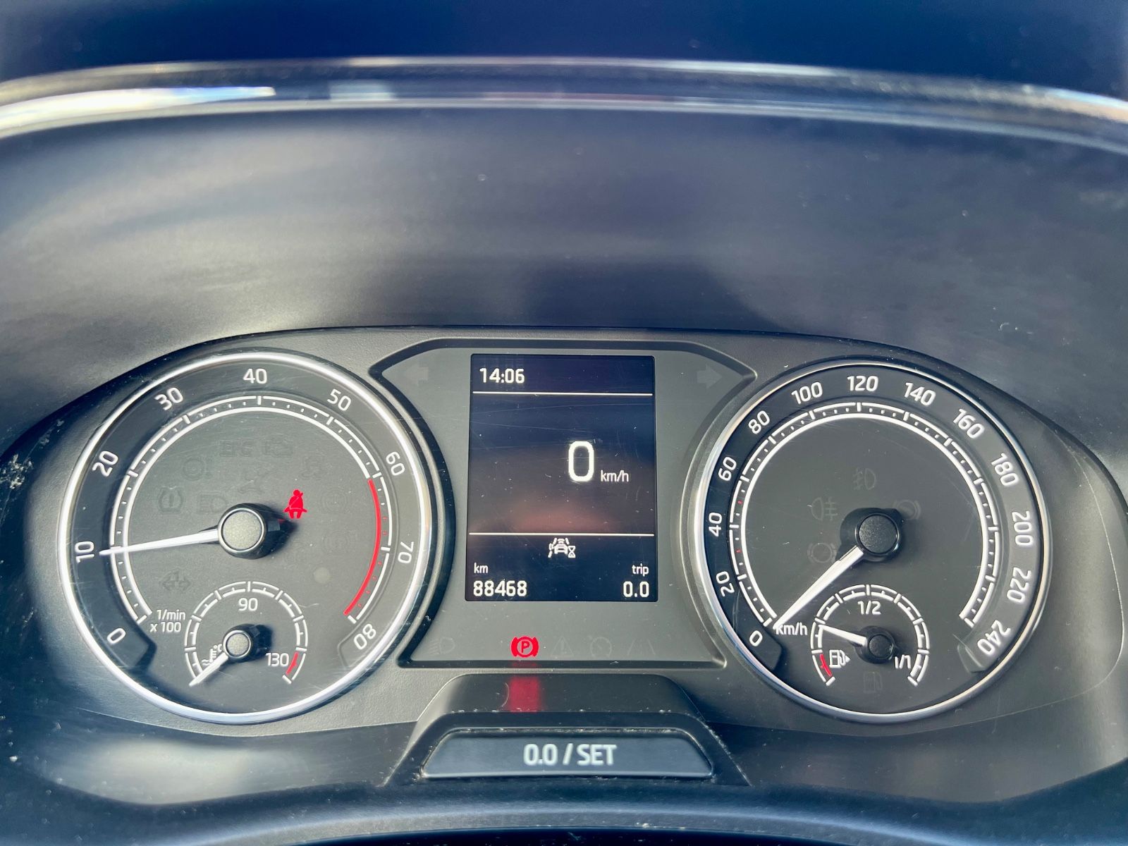 SKODA Fabia Active AHK KLIMA SHZ CARPLAY