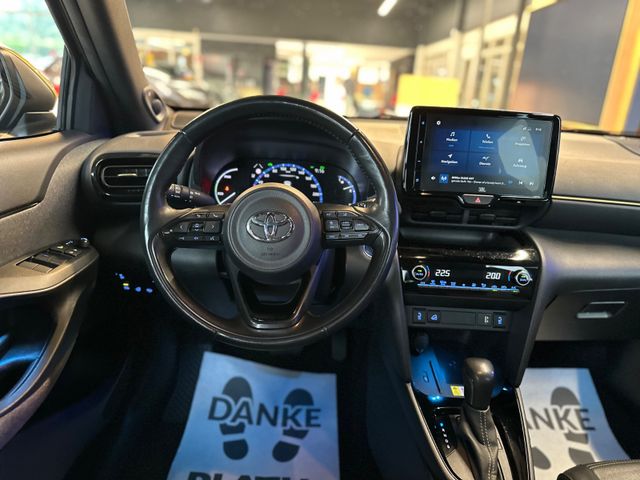 Toyota Yaris Cross Hybrid AWD-i Premiere Edition *AHK*