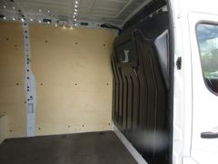 Fahrzeugabbildung Master III Kasten L2H2 HKa 3,5t 3