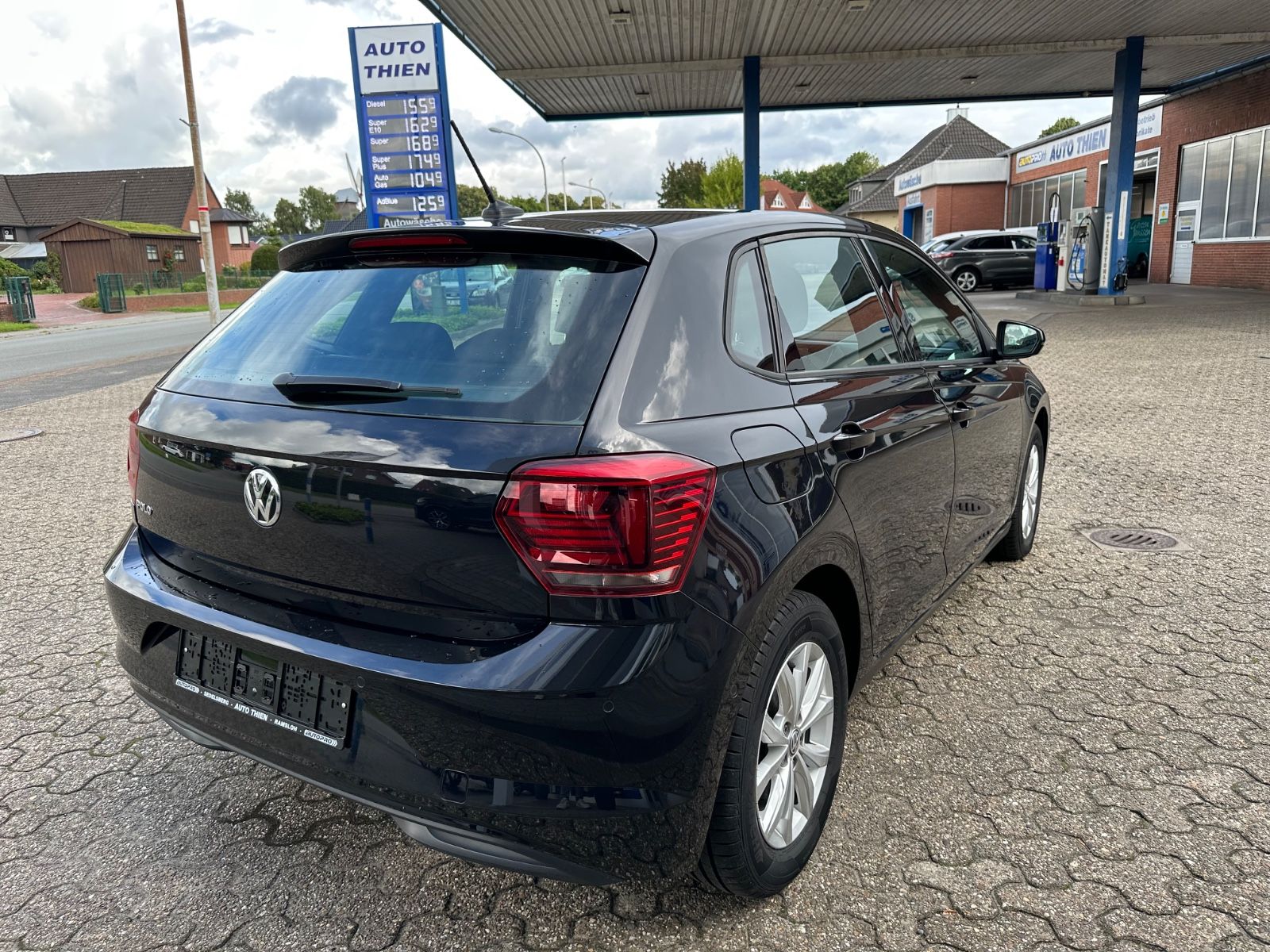 Fahrzeugabbildung Volkswagen Polo 1.6 TDI Highline Navi/SHZG/ParkAssist/BT