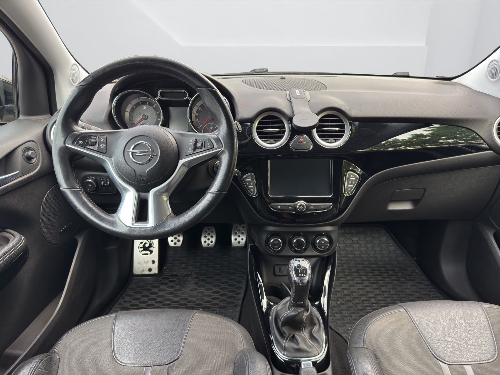 Fahrzeugabbildung Opel Adam S*150*PS*6Gang*2.Hand*Apple*Carplay