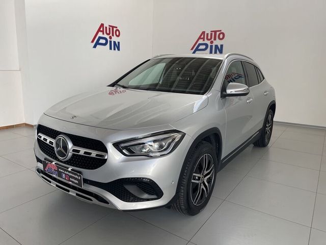 Mercedes-Benz GLA GLA 200 d Automatic Business *