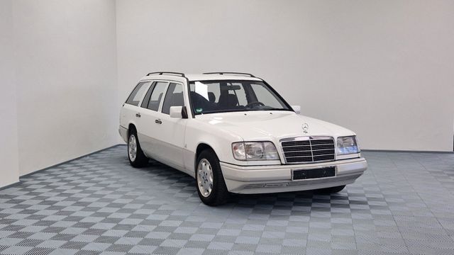 Mercedes-Benz E 200 T 124 _tadelloser Gesamtzustand_